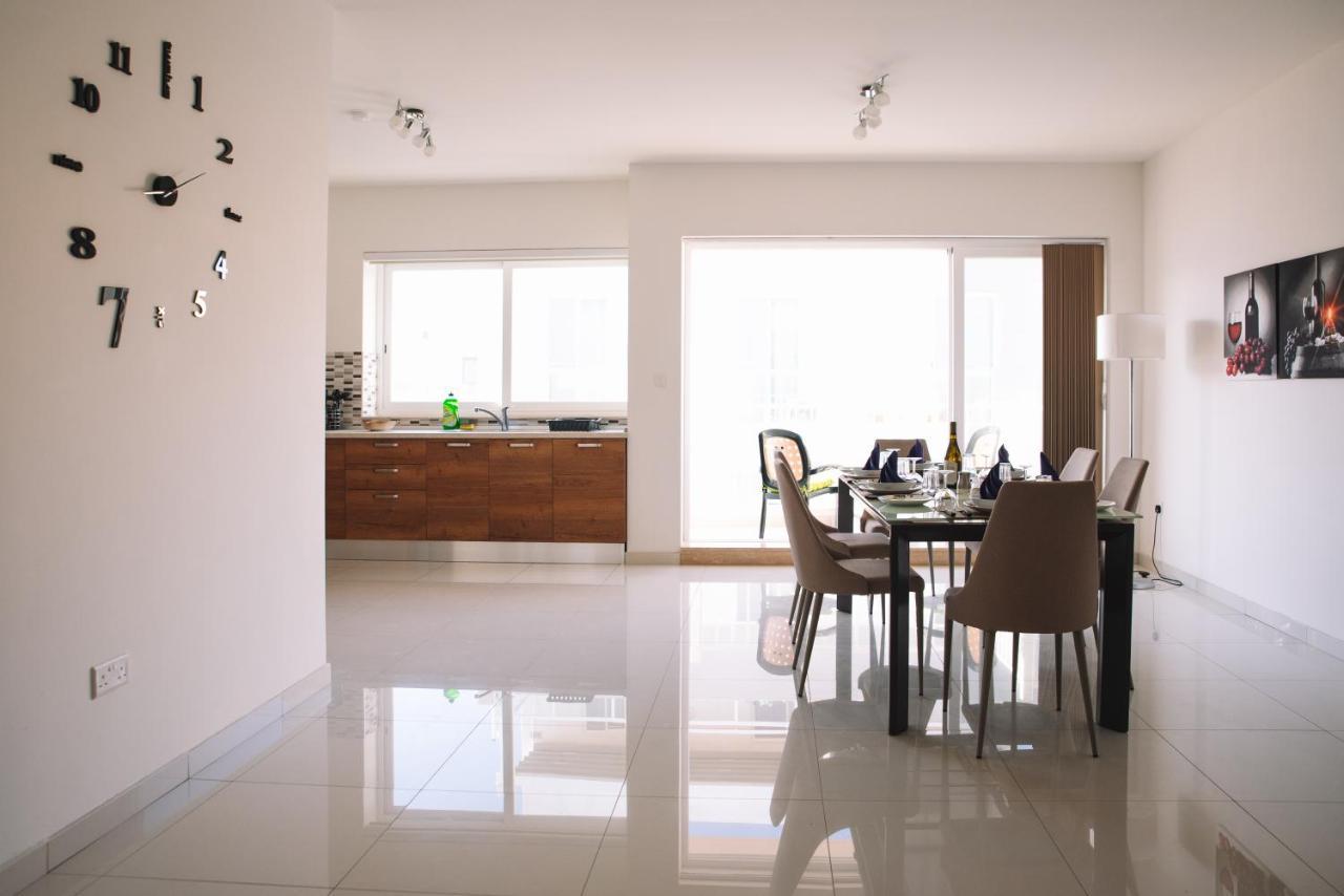 Modern 3 Bedroom With Ac Apartment Żabbar Exterior foto