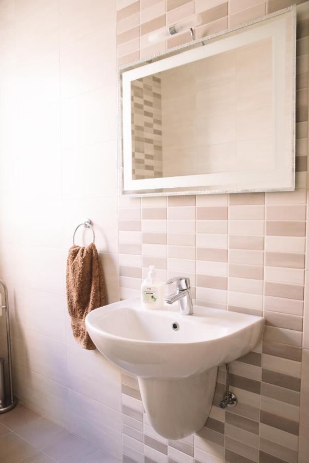 Modern 3 Bedroom With Ac Apartment Żabbar Exterior foto